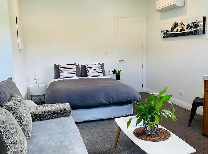 Apartment The White