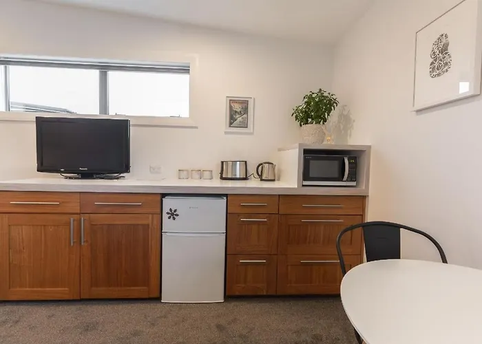 The White Apartment *