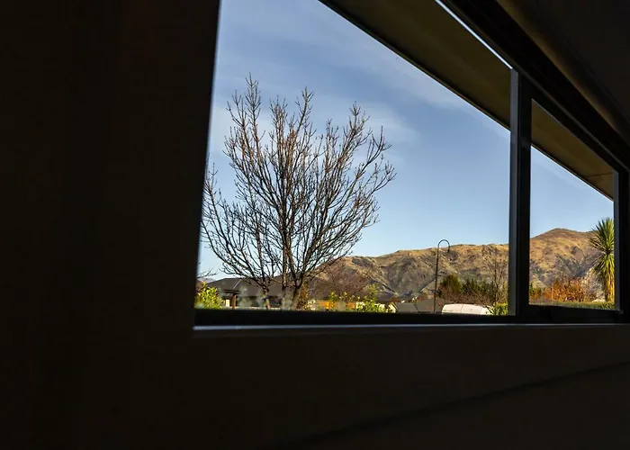 The White Apartment Wanaka
